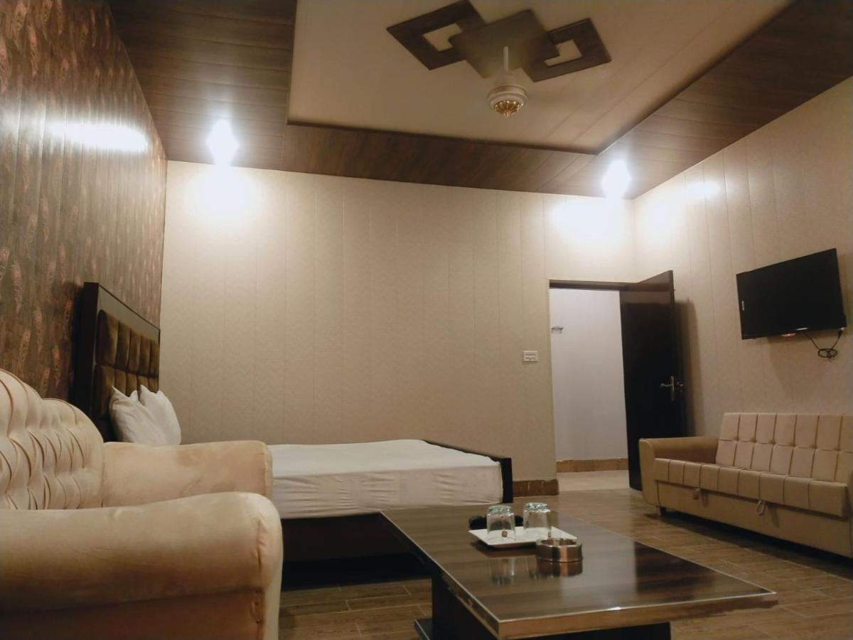 Royal Fort Executive Hotel Gulberg Lahore Zimmer foto